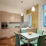 Casacuadra Cavana *