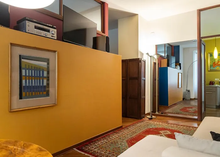 Апартаменты Casacuadra Cavana Триест